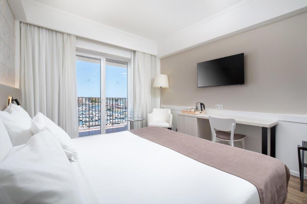 Double or Twin Room Marina View,1592872822:JPEG