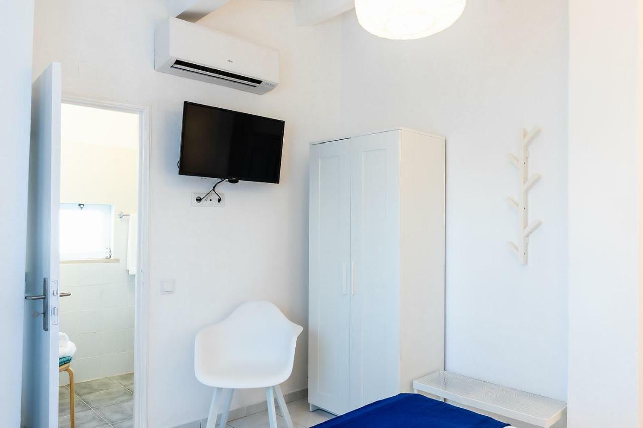 Quarto Duplo com Casa de Banho Privativa
